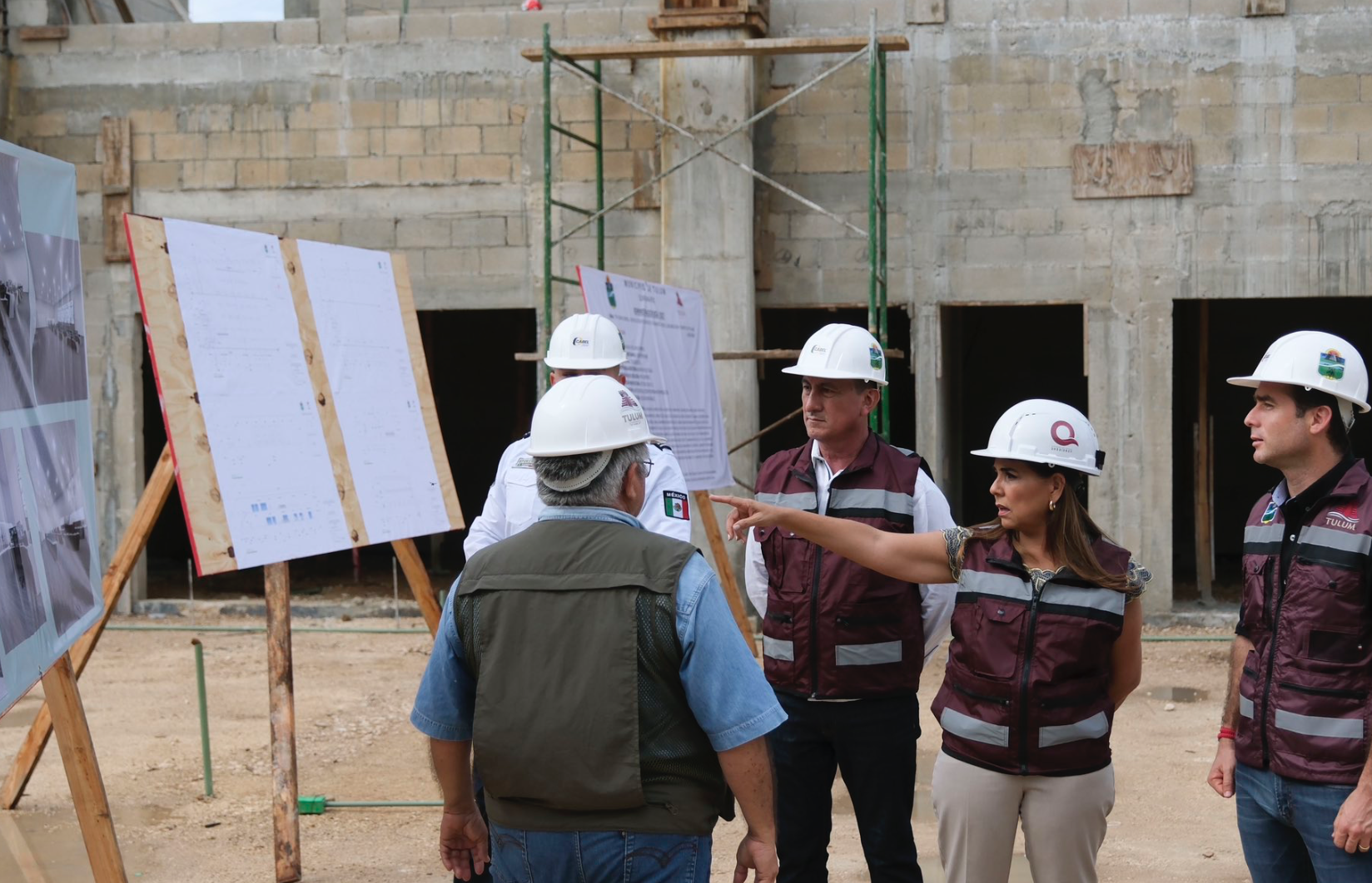 Supervisa Mara Lezama avance de lo que será el moderno edificio del C2 de Tulum para la construcción de paz, protección y seguridad de habitantes y turistas